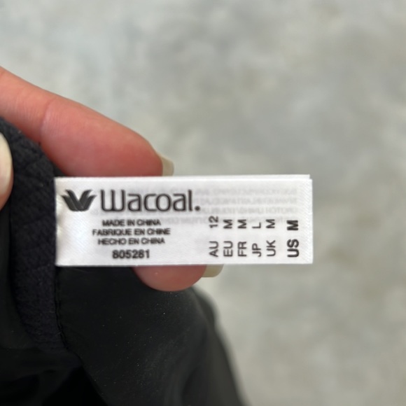 NWOT Wacoal shapwear shorts - Picture 4 of 4